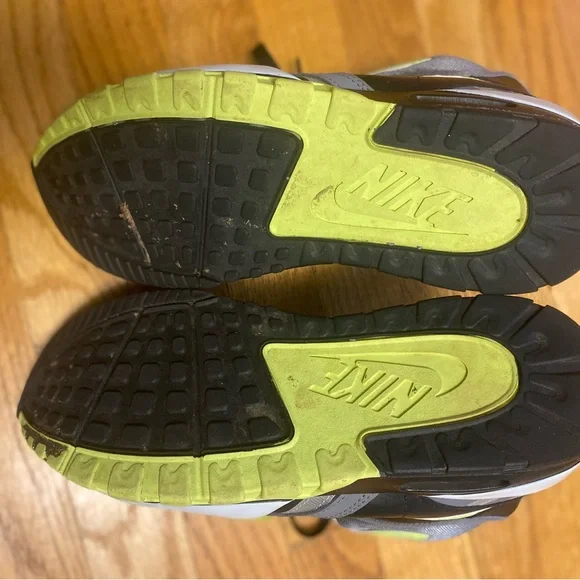 Mens Nike Air Trainer and Neon Green Athletic Shoes - Picture 15 of 15